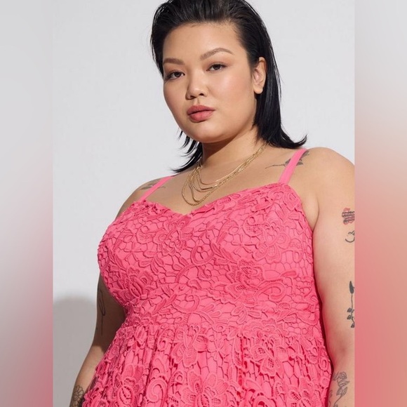 Torrid Pink Crochet Lace Dress - Size 28 - Picture 3 of 8